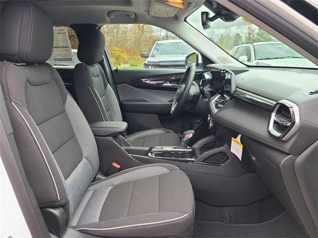 new 2025 Chevrolet TrailBlazer car, priced at $29,411