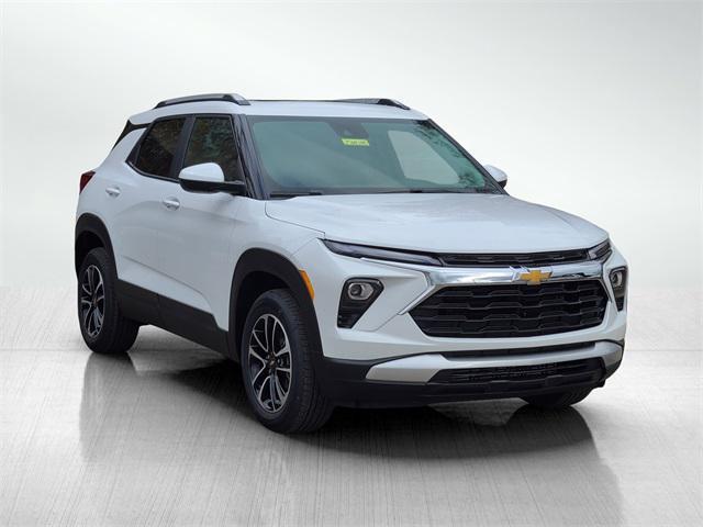 new 2025 Chevrolet TrailBlazer car, priced at $29,411