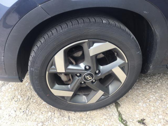 used 2022 Hyundai Venue car, priced at $18,377