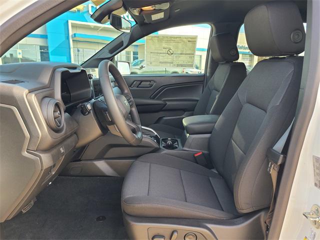 new 2024 Chevrolet Colorado car, priced at $38,025