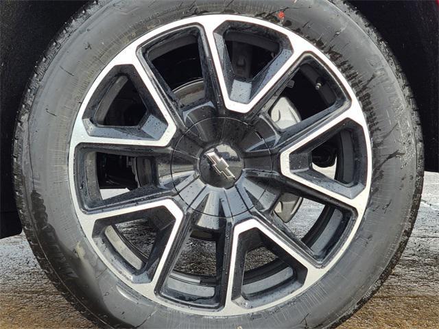 new 2025 Chevrolet Suburban car, priced at $77,182