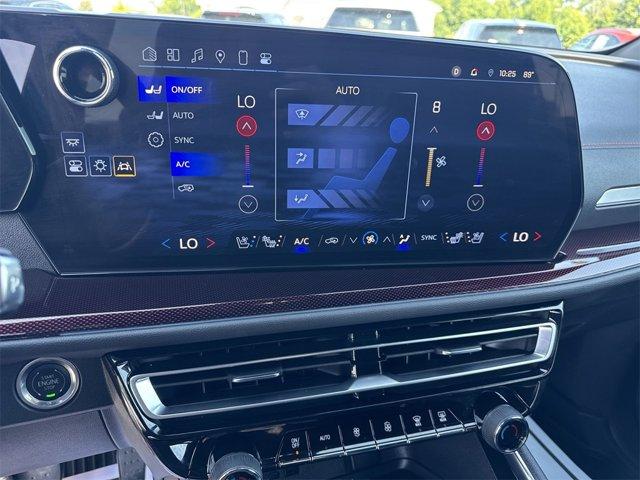 used 2024 Chevrolet Traverse car, priced at $52,295