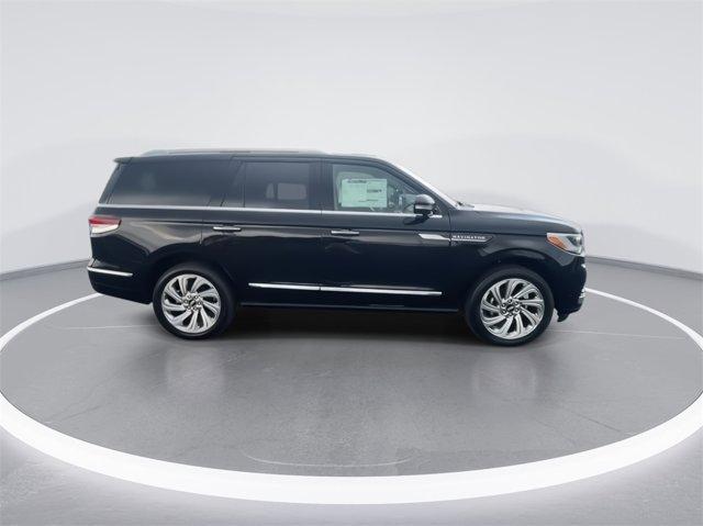 new 2024 Lincoln Navigator car, priced at $98,658