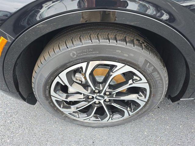 new 2025 Lincoln Nautilus car, priced at $58,999