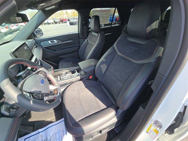 new 2025 Ford Explorer car, priced at $57,762
