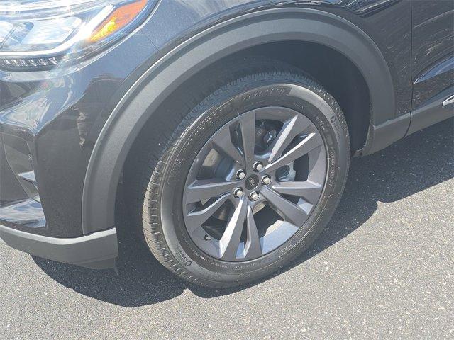 new 2025 Ford Explorer car, priced at $46,224