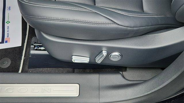 new 2025 Lincoln Nautilus car, priced at $53,999