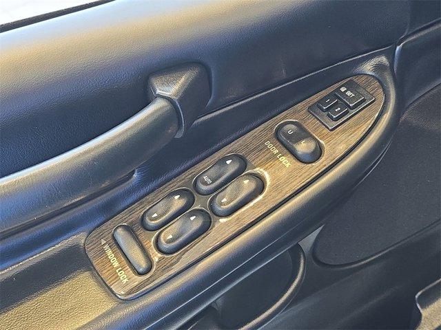 used 2002 Lincoln Blackwood car, priced at $25,989