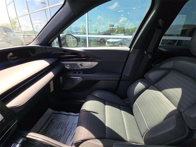new 2025 Lincoln Nautilus car, priced at $65,180