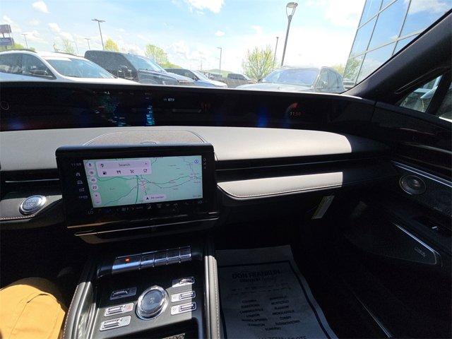 new 2025 Lincoln Nautilus car, priced at $65,180