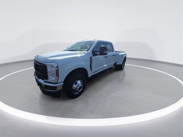 new 2025 Ford F-350 car, priced at $71,851