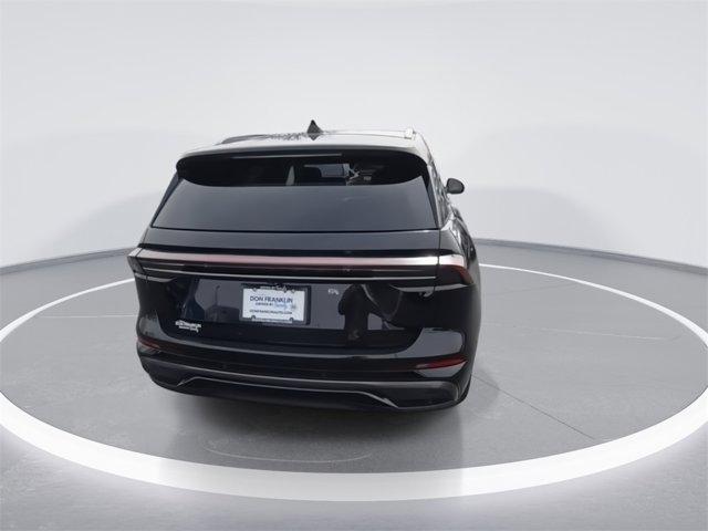 new 2025 Lincoln Nautilus car, priced at $55,051