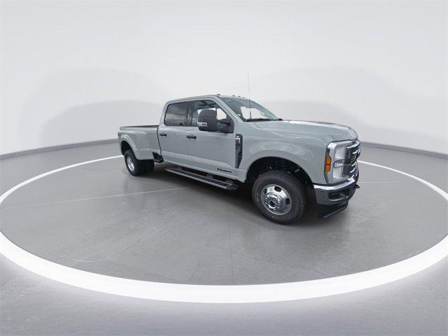 new 2025 Ford F-350 car, priced at $73,666