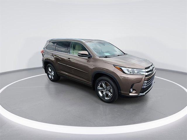 used 2019 Toyota Highlander car, priced at $34,999