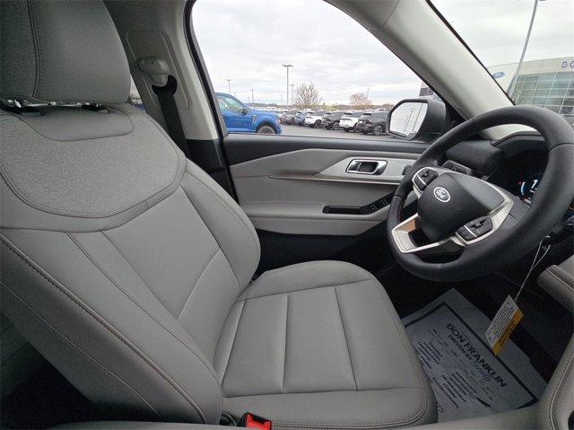 new 2025 Ford Explorer car, priced at $44,958