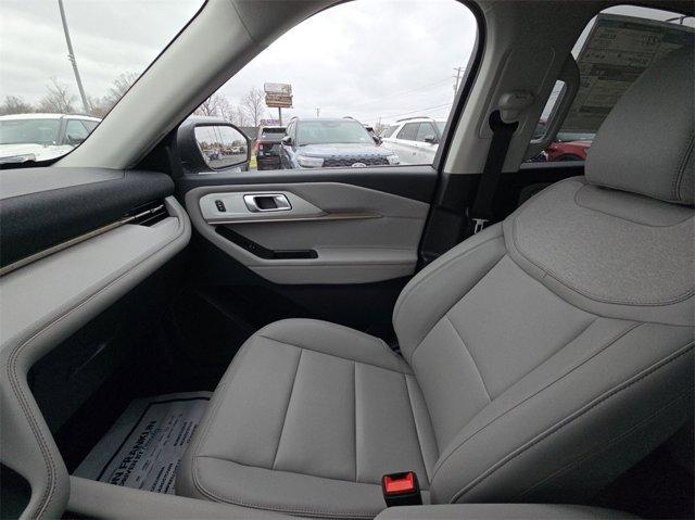 new 2025 Ford Explorer car, priced at $44,958