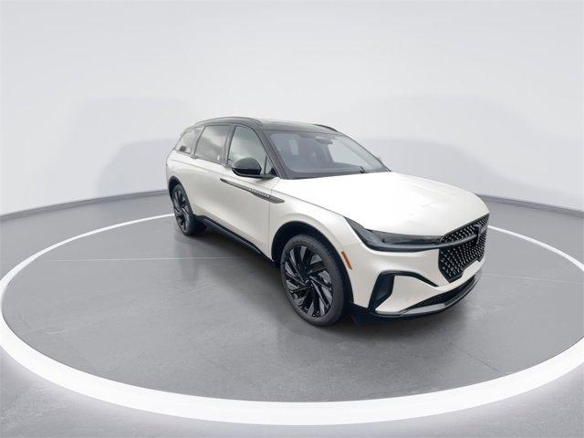 new 2025 Lincoln Nautilus car, priced at $65,810