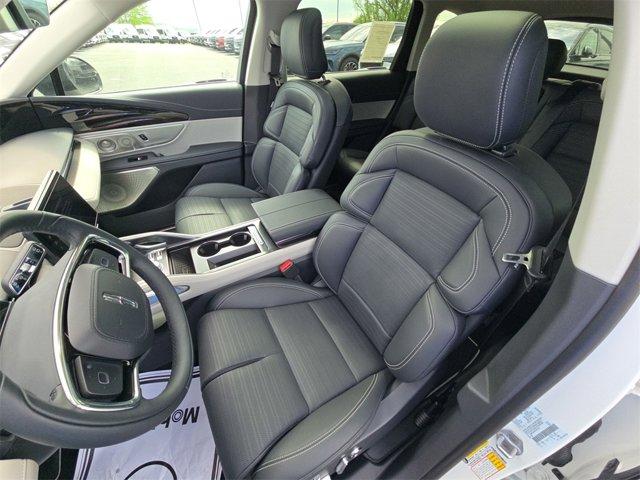 new 2025 Lincoln Nautilus car, priced at $65,810