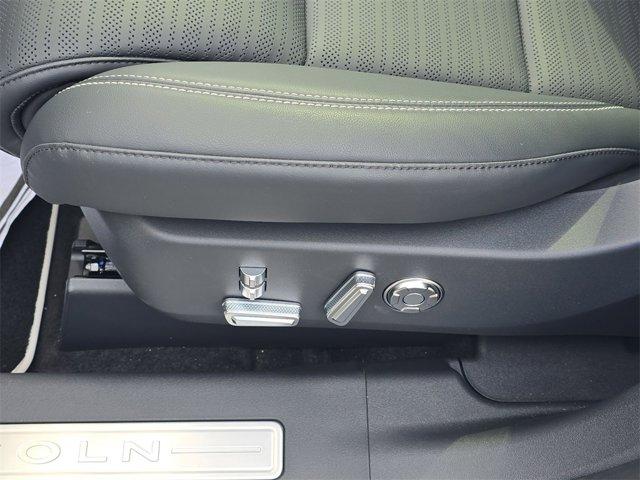 new 2025 Lincoln Nautilus car, priced at $65,810