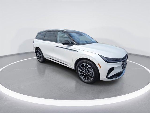 new 2025 Lincoln Nautilus car, priced at $65,810