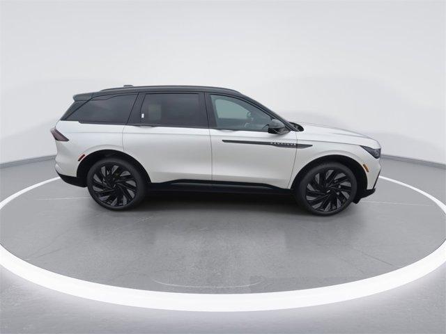 new 2025 Lincoln Nautilus car, priced at $65,813