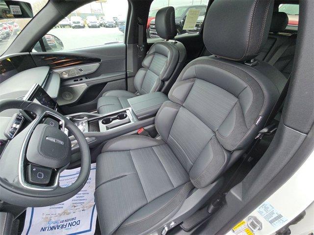 new 2025 Lincoln Nautilus car, priced at $65,813