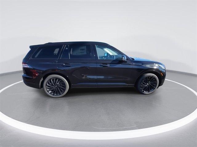 new 2025 Lincoln Aviator car, priced at $72,416