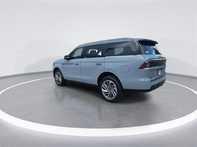 new 2025 Lincoln Navigator car, priced at $101,683