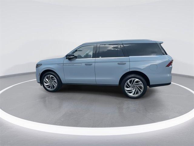 new 2025 Lincoln Navigator car, priced at $101,683