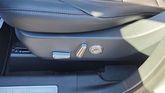 new 2025 Lincoln Nautilus car, priced at $58,266