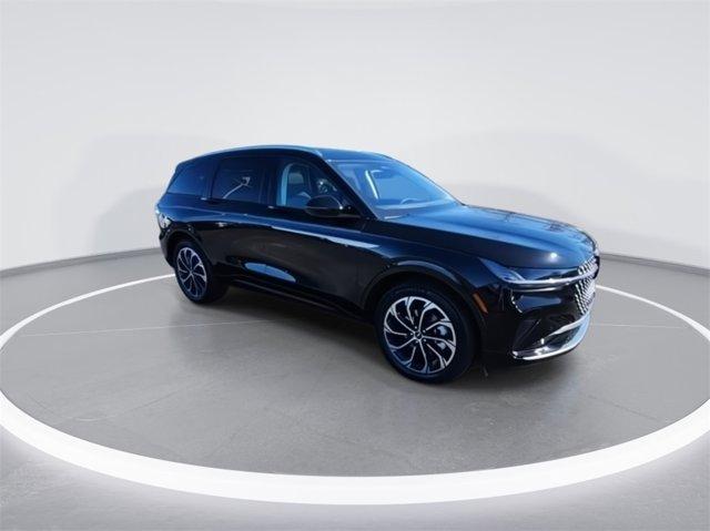 new 2025 Lincoln Nautilus car, priced at $62,663