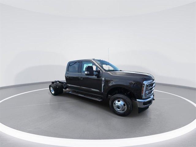 new 2025 Ford F-350 car, priced at $69,341