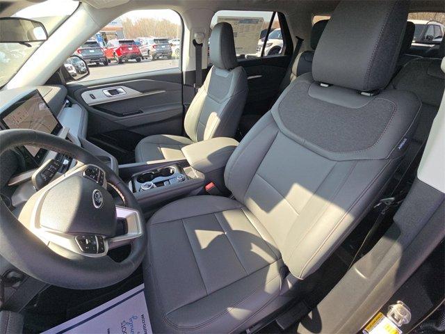 new 2025 Ford Explorer car, priced at $44,994