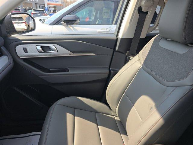 new 2025 Ford Explorer car, priced at $44,994