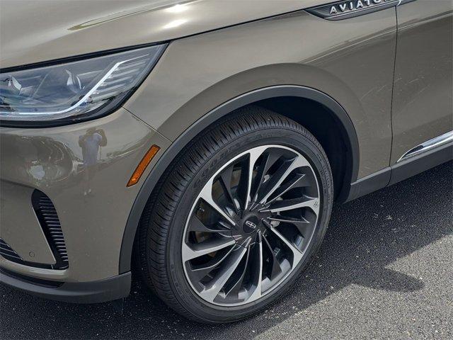 new 2025 Lincoln Aviator car, priced at $73,634
