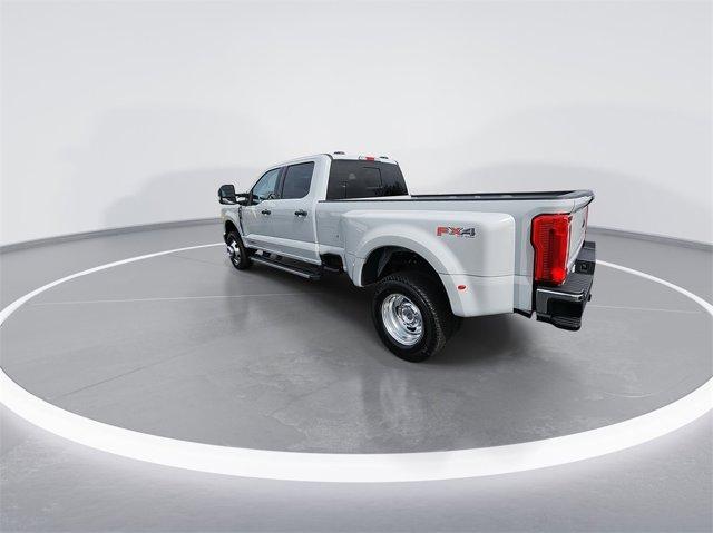 new 2025 Ford F-350 car, priced at $75,941