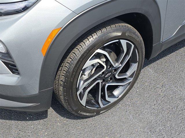 used 2025 Chevrolet TrailBlazer car, priced at $28,974