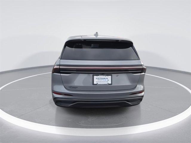new 2025 Lincoln Nautilus car, priced at $56,586