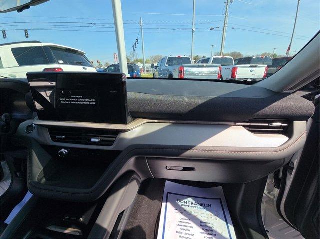 new 2025 Ford Explorer car, priced at $45,416