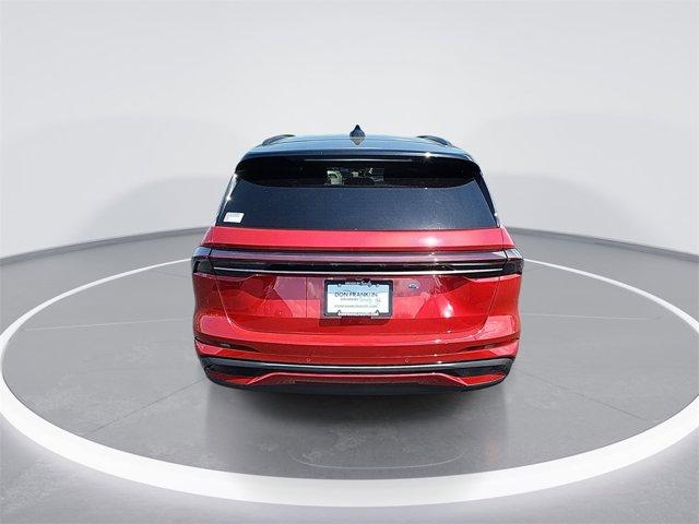 new 2025 Lincoln Nautilus car, priced at $62,068