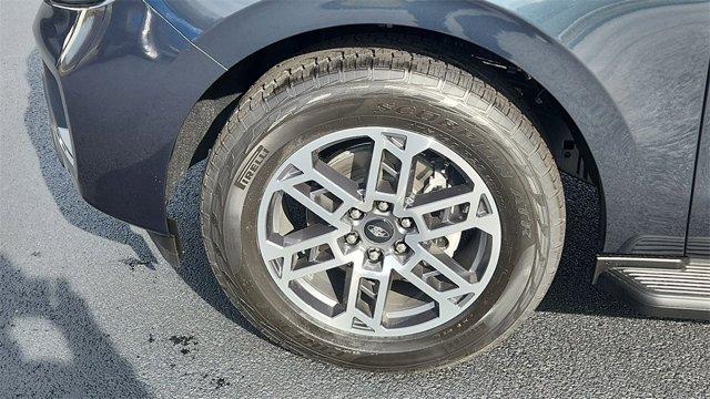 new 2025 Ford Expedition car, priced at $72,999