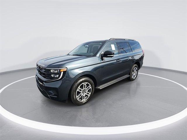new 2025 Ford Expedition car, priced at $72,999