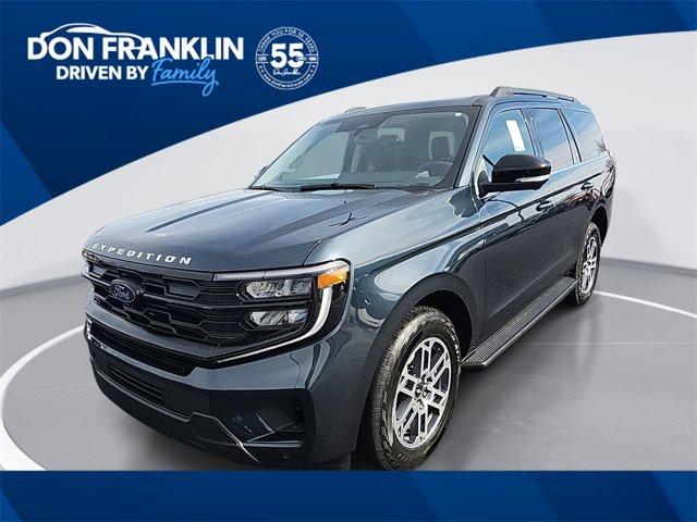 new 2025 Ford Expedition car, priced at $72,999