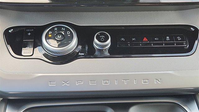new 2025 Ford Expedition Max car, priced at $72,930