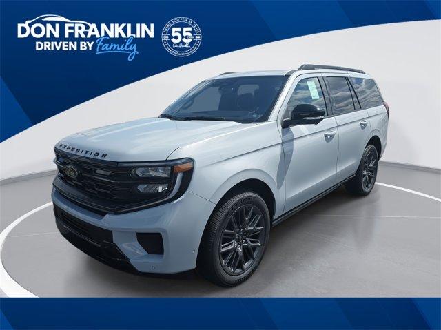 new 2025 Ford Expedition car, priced at $85,170