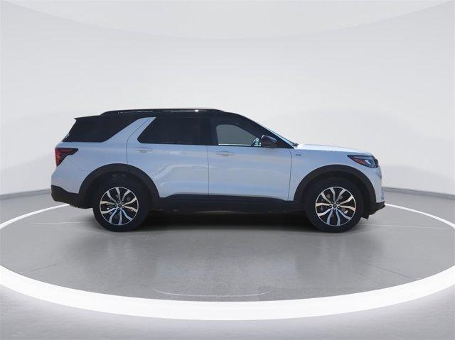 new 2025 Ford Explorer car, priced at $50,760