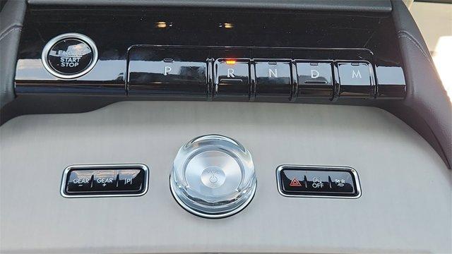 new 2025 Lincoln Navigator car, priced at $108,025