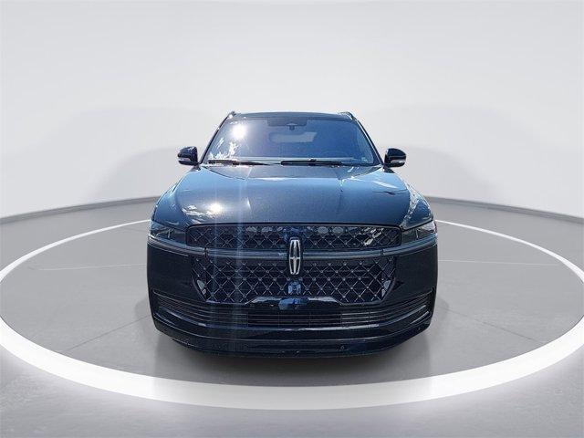 new 2025 Lincoln Navigator car, priced at $108,025