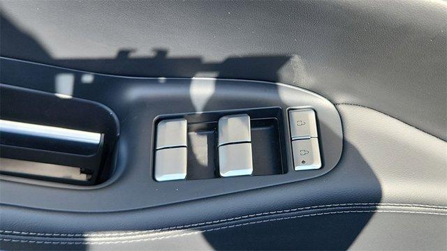 new 2025 Lincoln Navigator car, priced at $108,025
