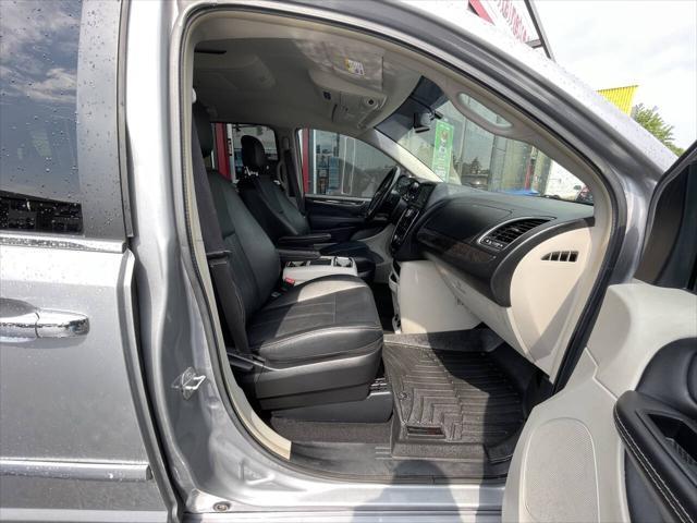 used 2015 Chrysler Town & Country car, priced at $7,995